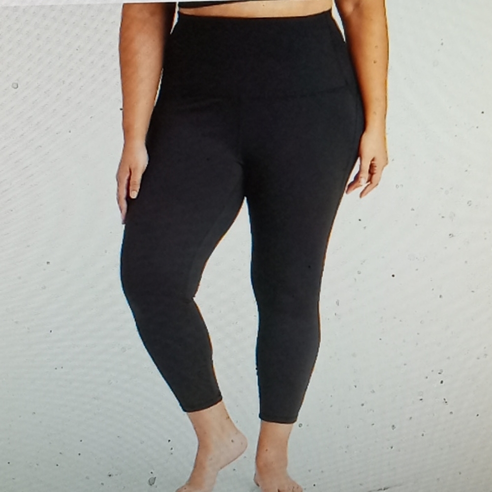 Target contour curvy leggings